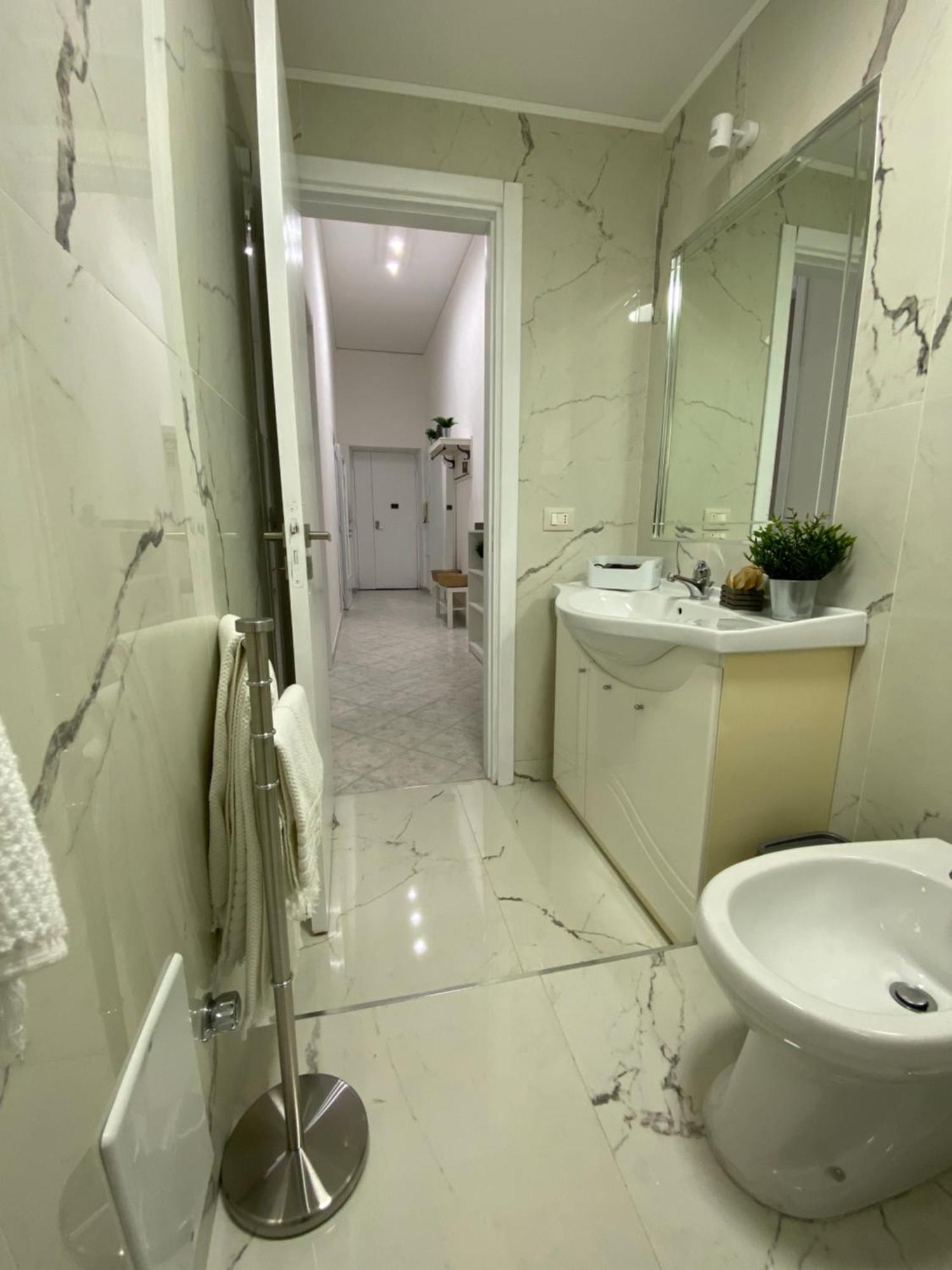 Ellebi Home Napoli Bagian luar foto